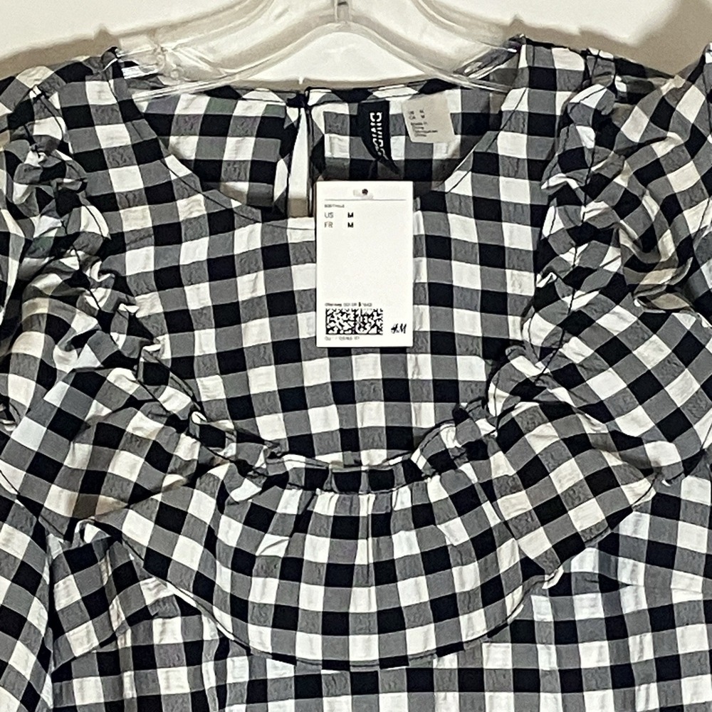 H&M DIVIDED Top Womens Medium Black White Gingham Ruffle Crop Blouse Cottage M - Picture 2 of 16